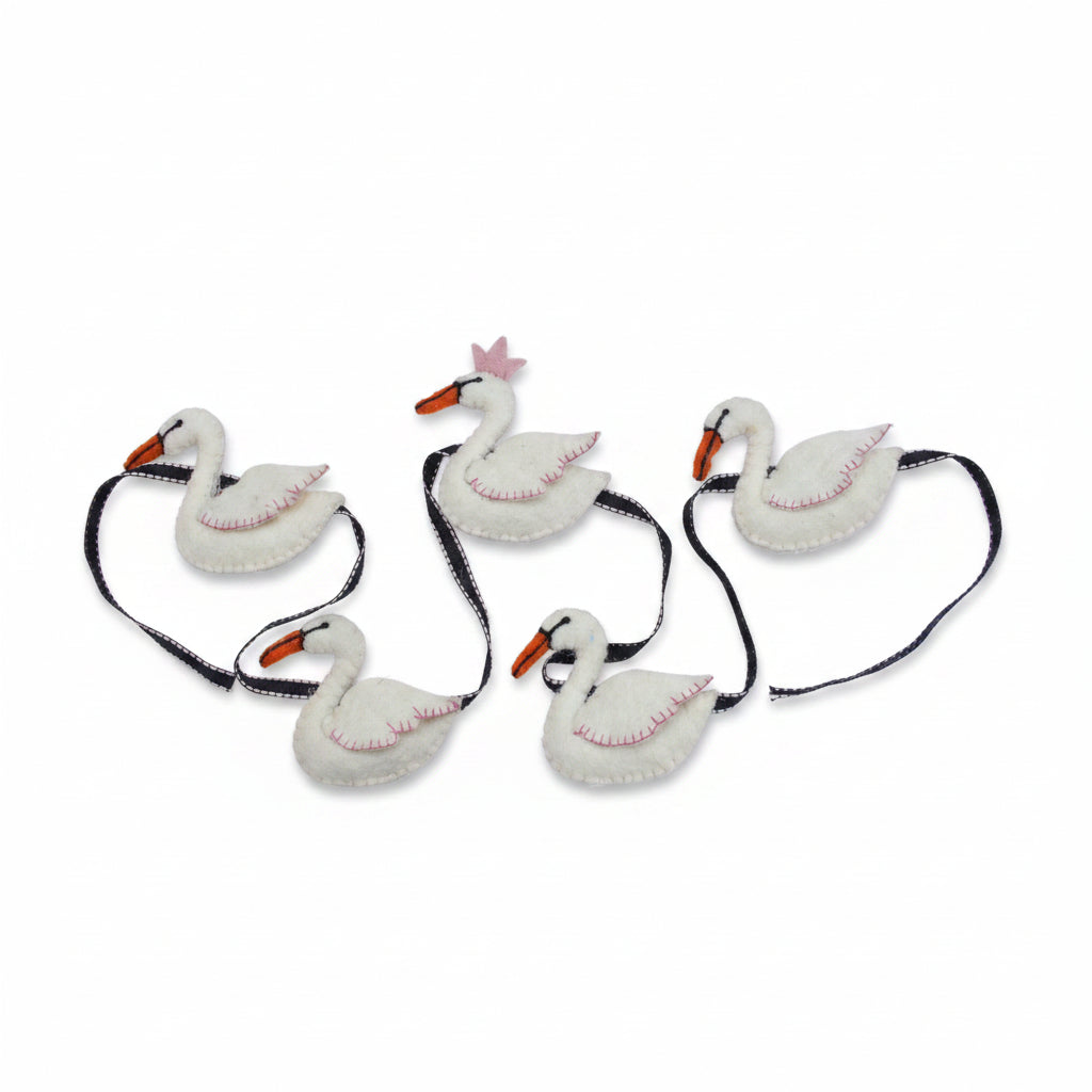 Swan Garland